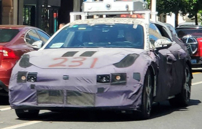 領(lǐng)克<a class='link'  target='_blank'>純電動</a>跨界車諜照  續(xù)航600km預(yù)計年底投產(chǎn)-圖1