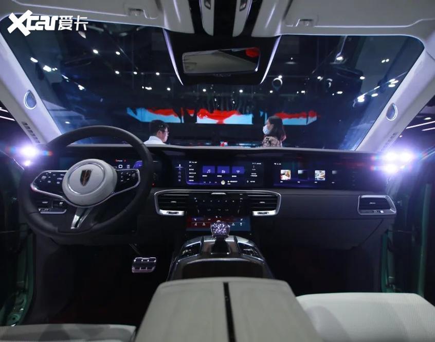 红旗E-HS9内饰曝光 定位纯电动大型SUV