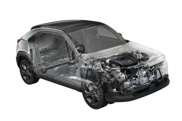 马自达MX-30轻混车型正式发布 售价约合人民币15.4万起