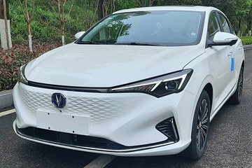 续航425公里/8月上市 长安逸动E-Life实车曝光