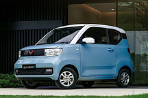 上汽通用五菱青島基地第600萬輛整車暨宏光MINI EV下線