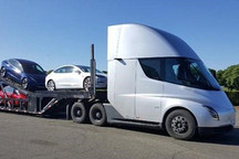 新冠疫情導(dǎo)致物流困難 特斯拉Semi卡車協(xié)助運(yùn)輸Model Y交付