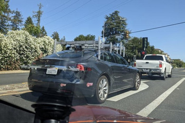 特斯拉疑似正在测试新Autopilot传感器