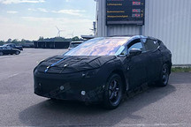 現(xiàn)身德國測試場 曝高合HiPhi 1最新諜照