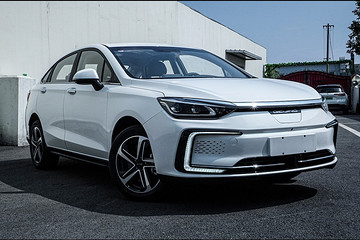 全新BEIJING EU5或?qū)⒂?月24日成都車展正式上市 