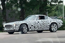 沃尔沃电动版P1800谍照曝光 外观设计保持经典