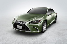 雷克萨斯ES混动换装锂电池 油耗进一步降低/新增电子后视镜