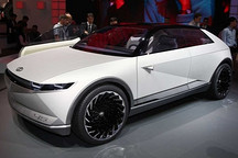 现代45内饰谍照曝光 纯电SUV/或2021年发布