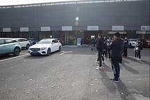 30位北京車主挑戰(zhàn)哪吒U  8人第一次使用自動(dòng)泊車功能