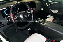 不再使用“鸡腿”挡杆 宝马iNext内饰谍照曝光