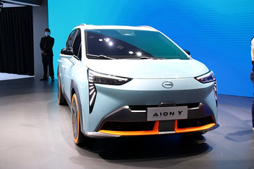 新车驾到 | 静态解析埃安Y 科幻时尚的小型纯电SUV