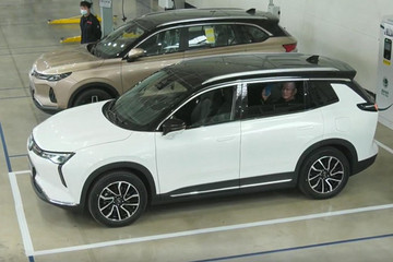 威马W6量产车型正式下线 特定环境下可实现无人驾驶