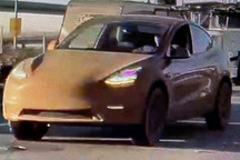 特斯拉Model Y越野版原型车谍照 配专属轮胎/悬架有所调整