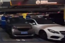 電車去哪玩 | 小姐姐三里屯吃面 竟發現充電樁占位嚴重