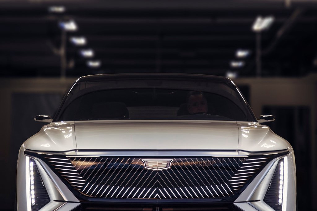 Cadillac-Lyriq_Concept-2020-1024-11.jpg
