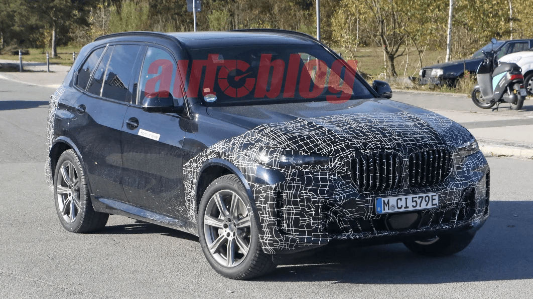 Новая версия BMW X5 PHEV может быть выпущена в этом году и будет запущена в следующем году.