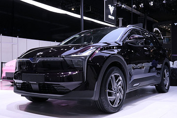 續(xù)航610km 哪吒U pro正式上式
