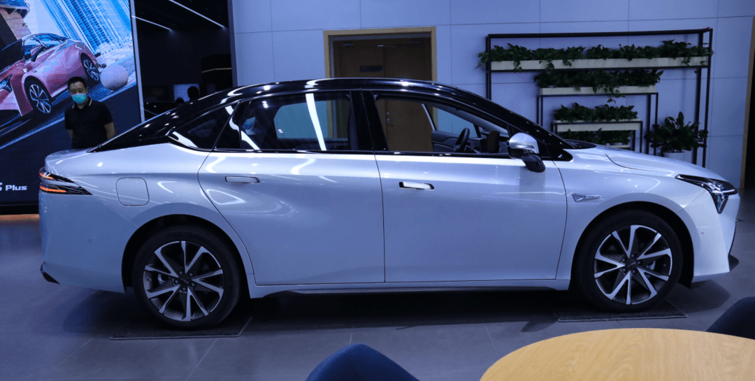 車側(cè).png