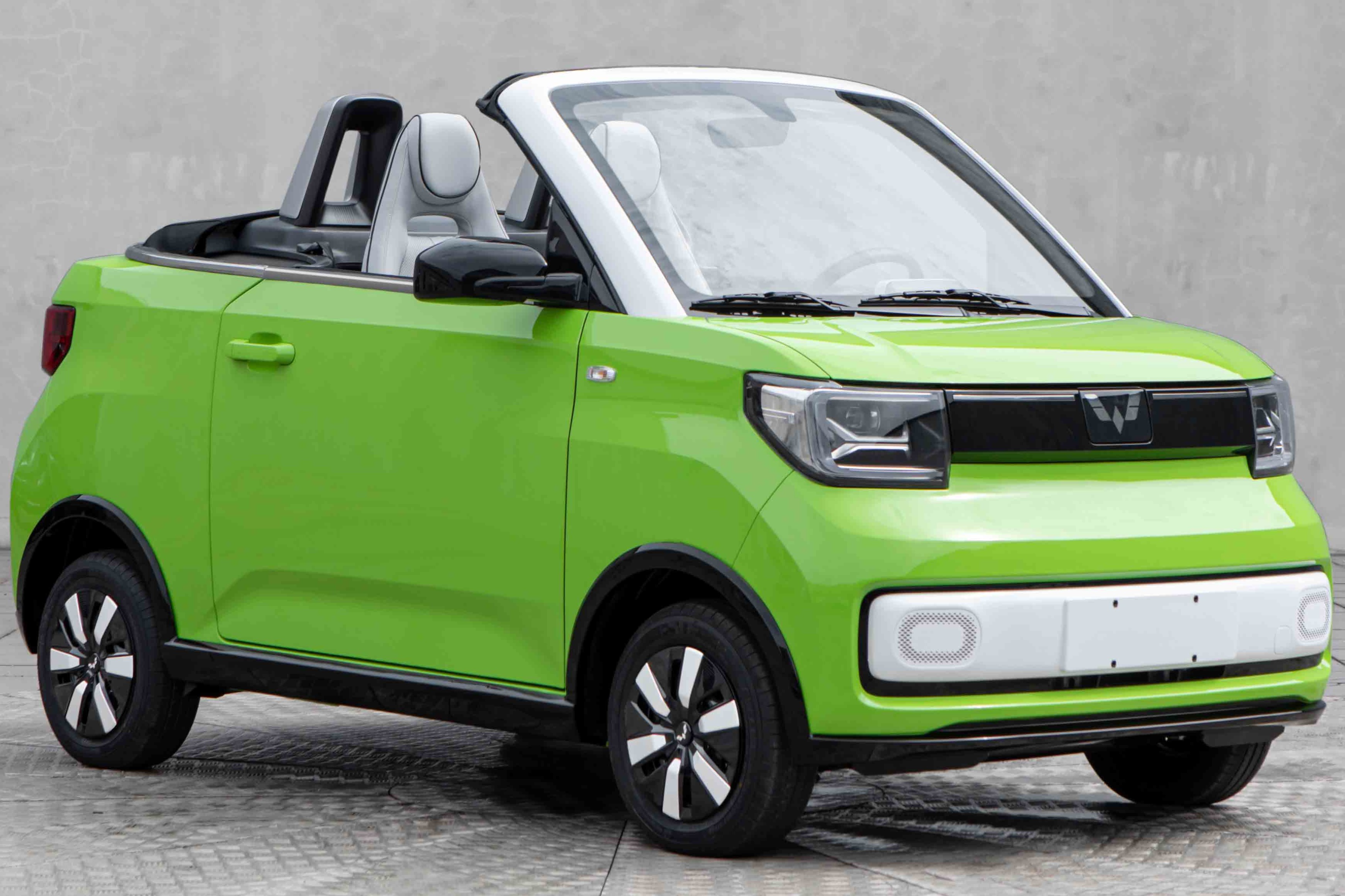 即将上市 年轻人的第一辆敞篷车 宏光MINIEV敞篷版