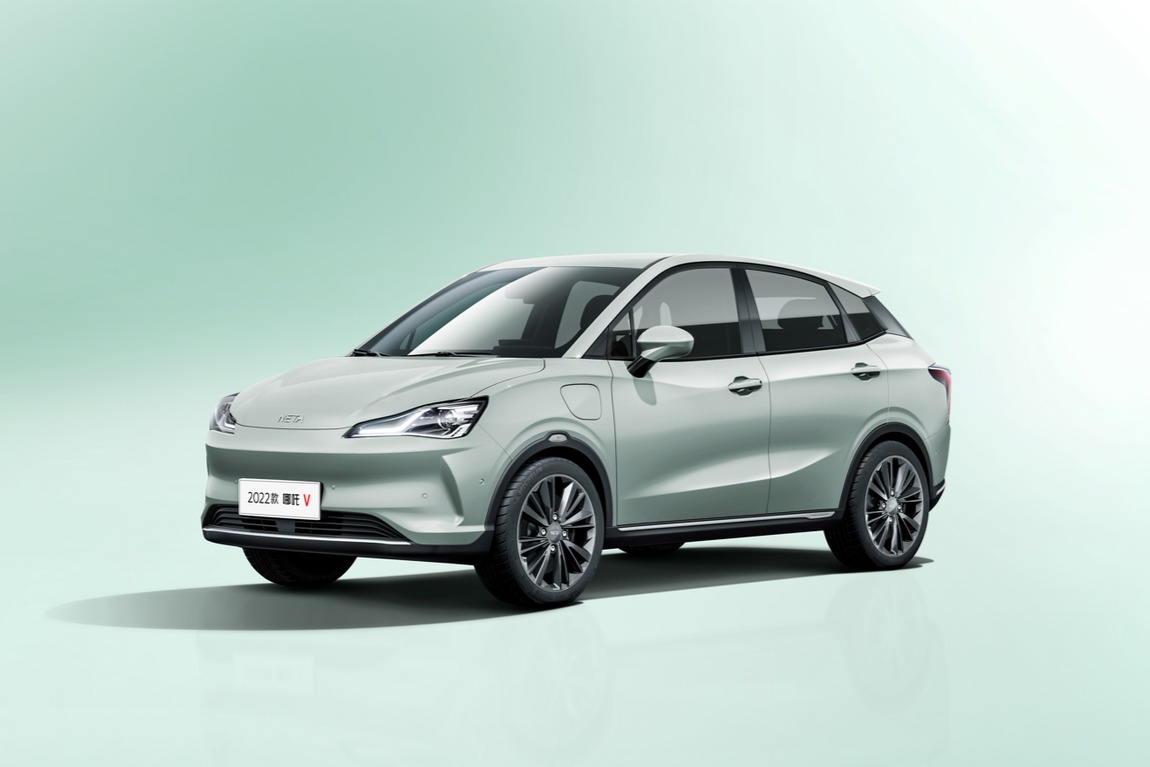 2022款哪吒U/V 即将上市 分别搭载全球领先7nm车机芯片