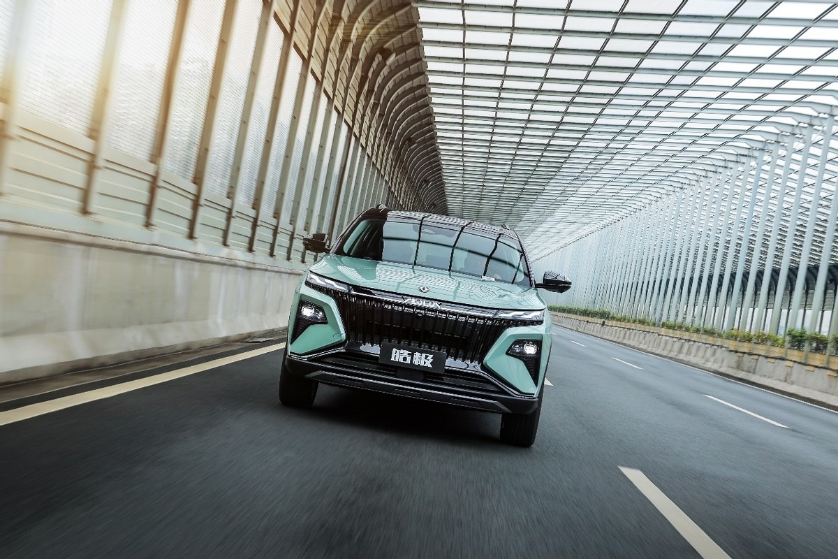 东风风神皓极盲订首日订单即破万！