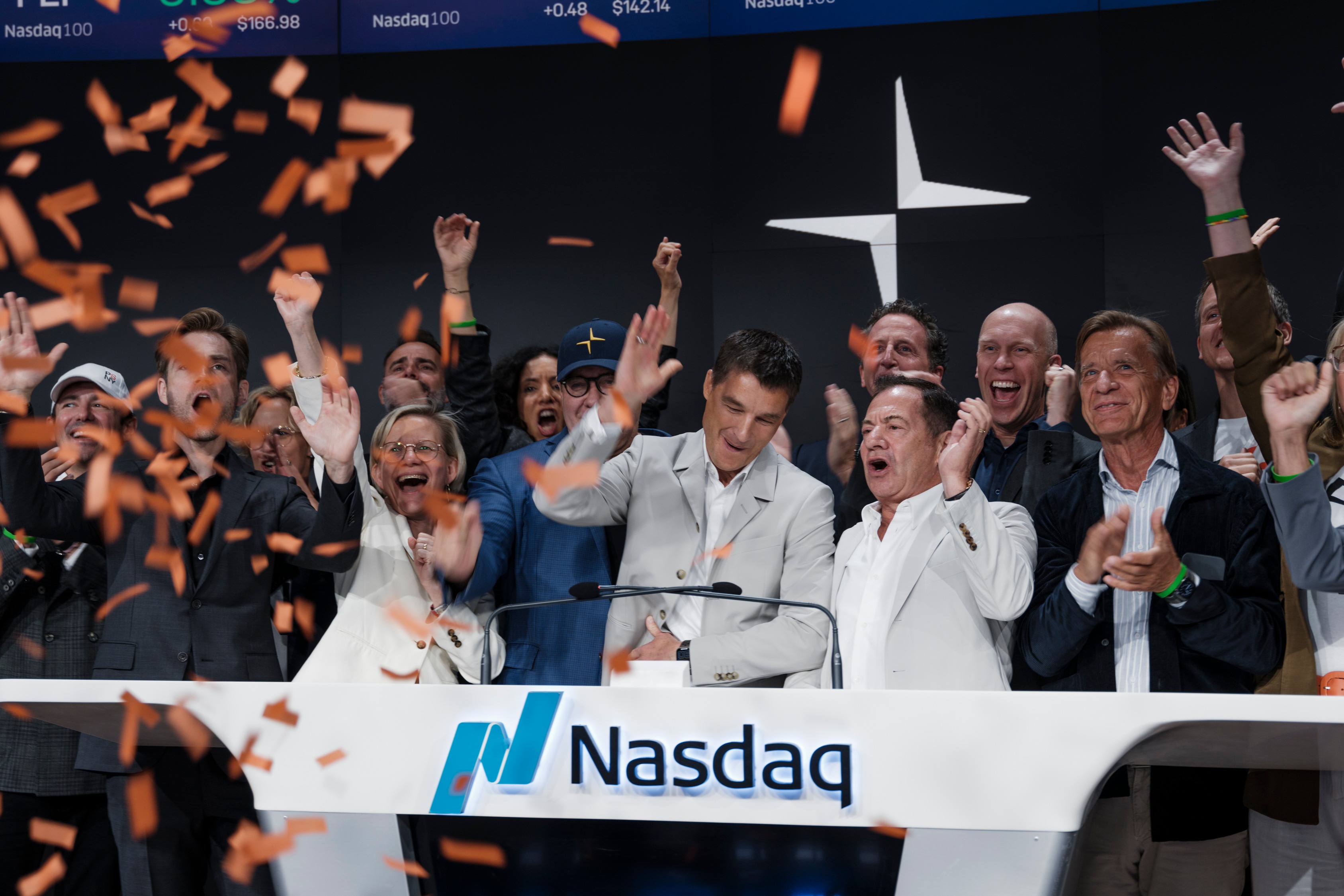 Polestar极星在纳斯达克举办上市敲钟仪式，正式庆祝其挂牌上市