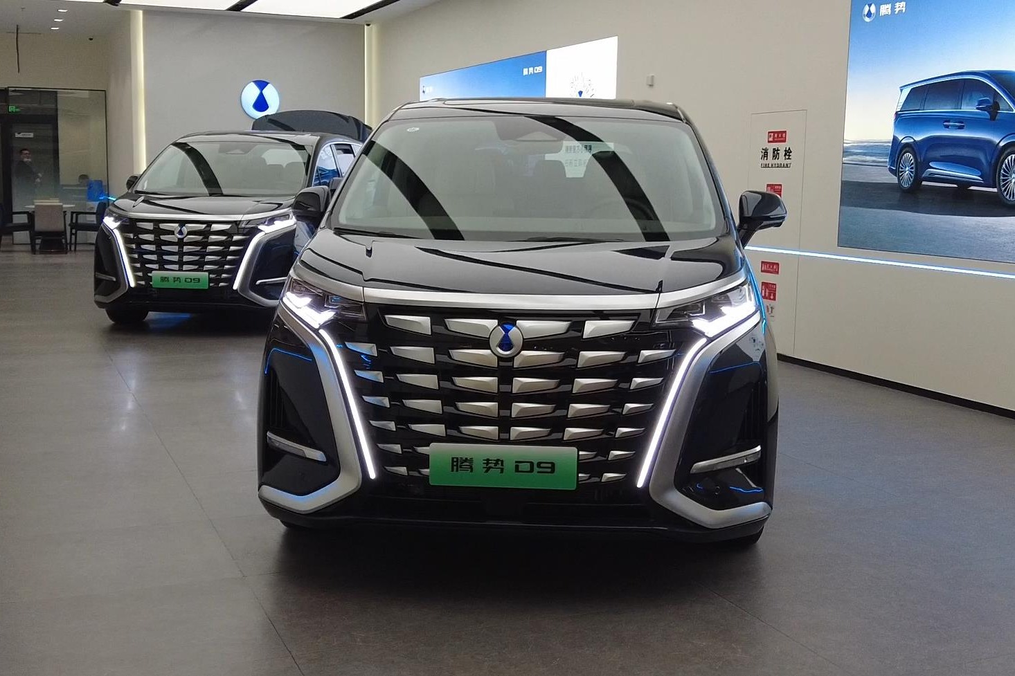 腾势D9超3万订单是否吹牛？来看开启交付后的门店表现
