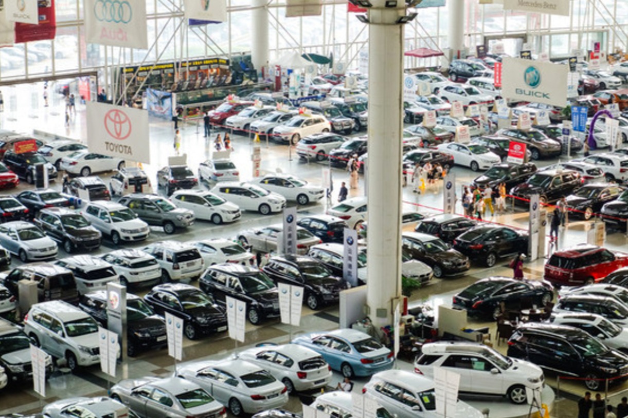 11月汽车经销商库存预警指数高达65.3%！仅次于今年4月