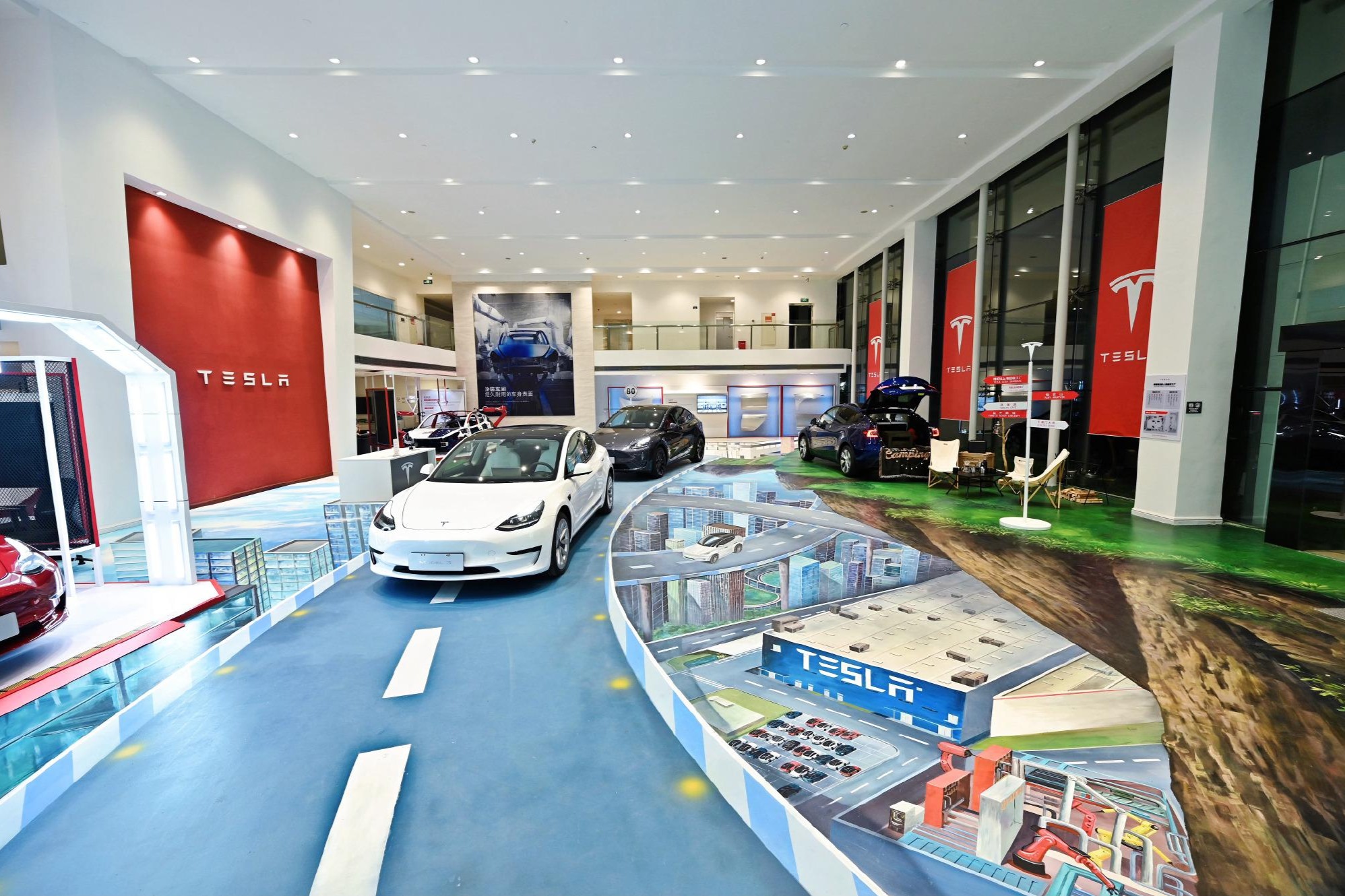 特斯拉12月保险补贴退坡至4000元，新增积分奖励2万分