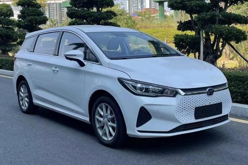 新款比亚迪e6发布，或将主打网约车市场