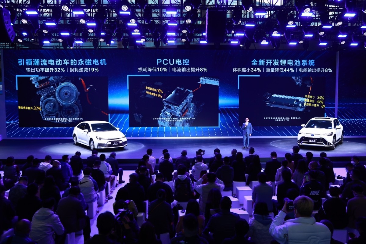 广汽丰田发布全新一代“智能电混双擎”，向电进化