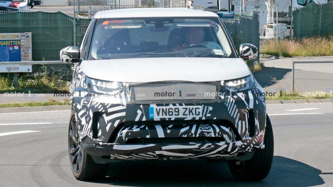 2021-land-rover-discovery-spy-photos.jpg