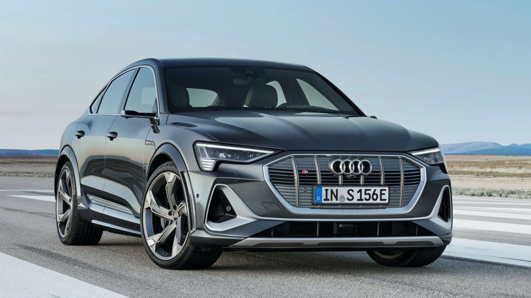 2021-Audi-e-tron-S-Sportback-1.jpg