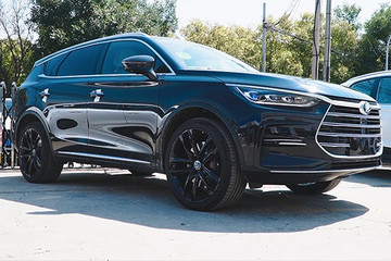 电动嘚吧嘚｜到店实拍2021款比亚迪唐DM