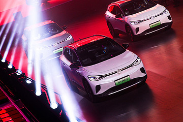 能否传承上汽大众“神车”奇迹？一汽-大众ID.4 CROZZ正式上市交付