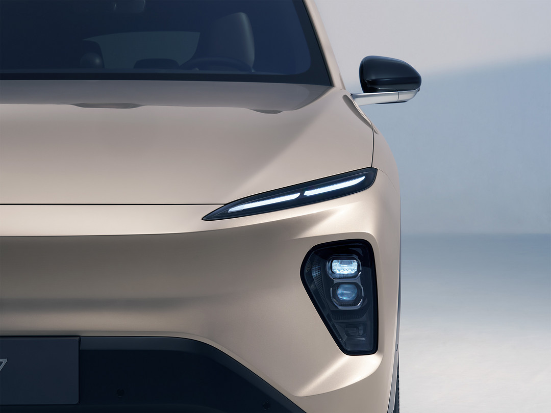 EC7LED車燈.jpg