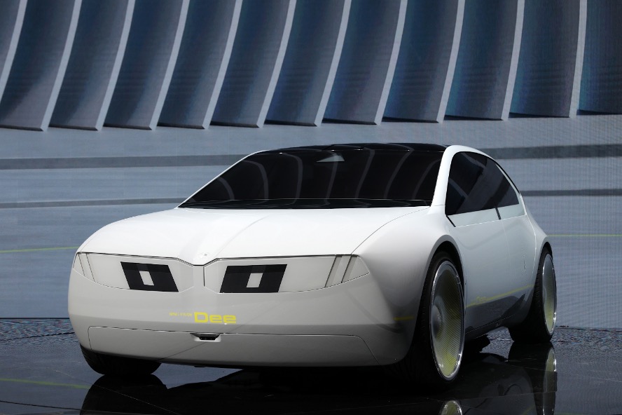 宝马电动化之路，满含科技与狠活！