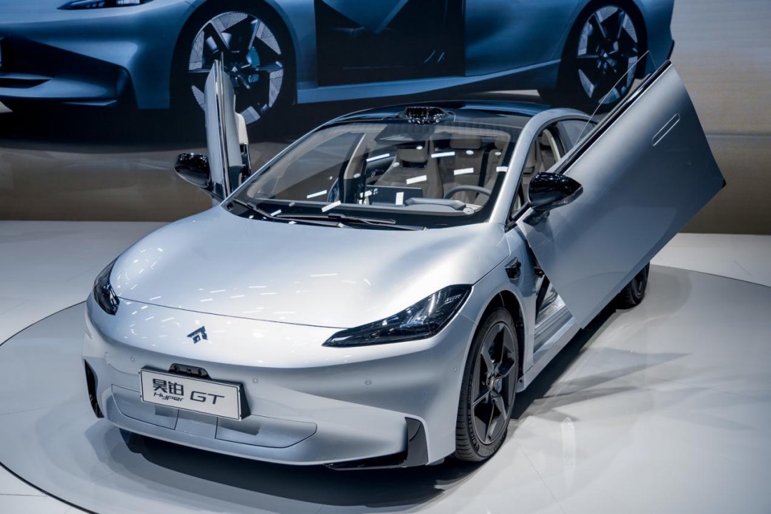 Hyper GT以双重满足感重新定义高端豪华,成Model 3最强对手