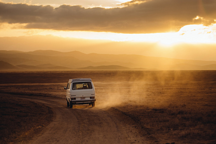 优信二手车：赛道虽好，生意难做