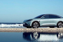 出道即巔峰，極狐汽車詮釋高端出行新選擇