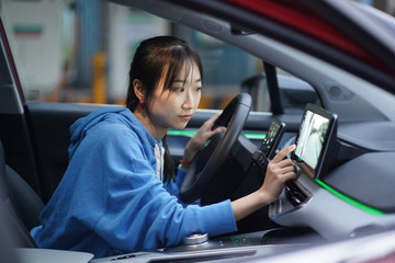 电动嘚吧嘚｜担心续航“花式跳水”？谁能治愈你的“低电量恐惧症”