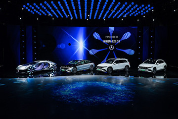 梅赛德斯-EQ之夜 三款EQ家族全新产品亮相魔都