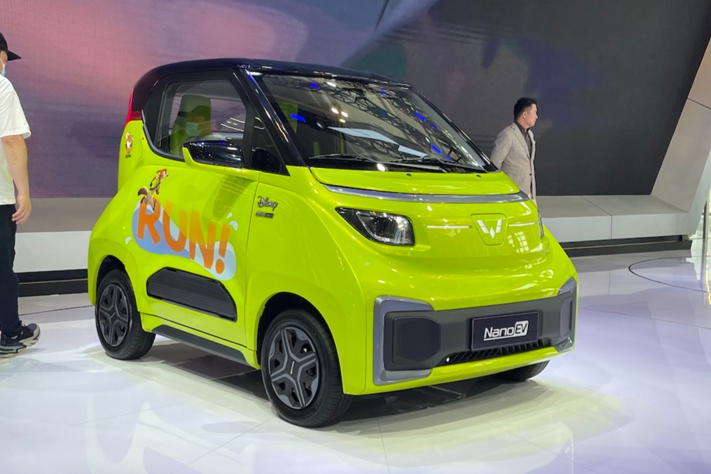 想和你的另一半開(kāi)上可愛(ài)的情侶車(chē)么？天津車(chē)展體驗(yàn)五菱NanoEV