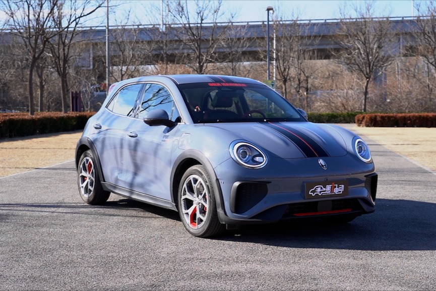 谁给我的勇气？表显续航就剩40km还敢在高速上“作死”？