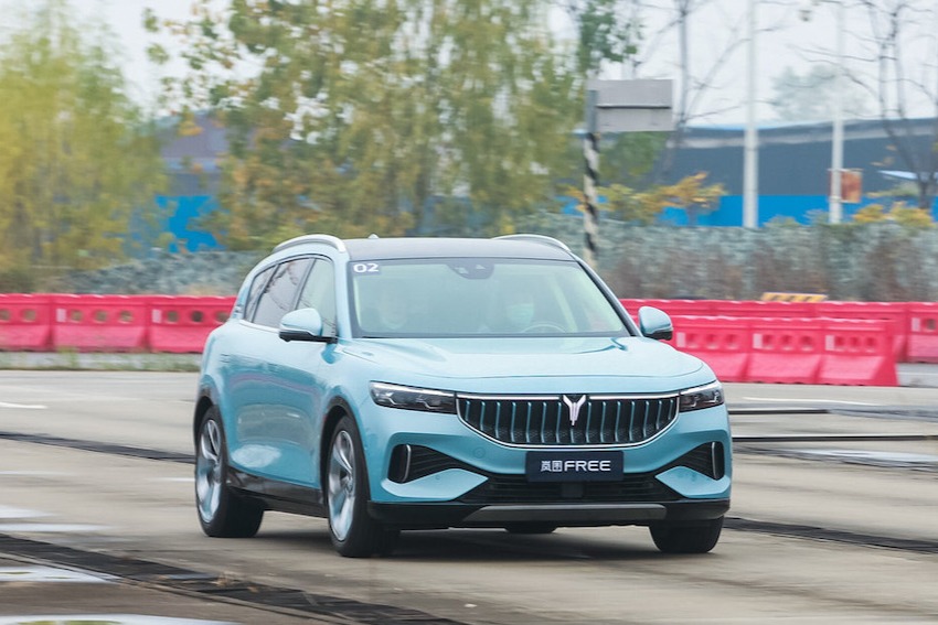 都市里的“六边形”战士！场地试驾岚图FREE纯电版