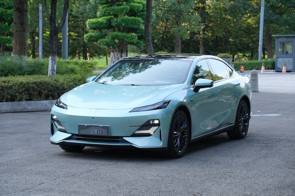 王炸！深蓝SL03再次推高20万级电动轿车天花板