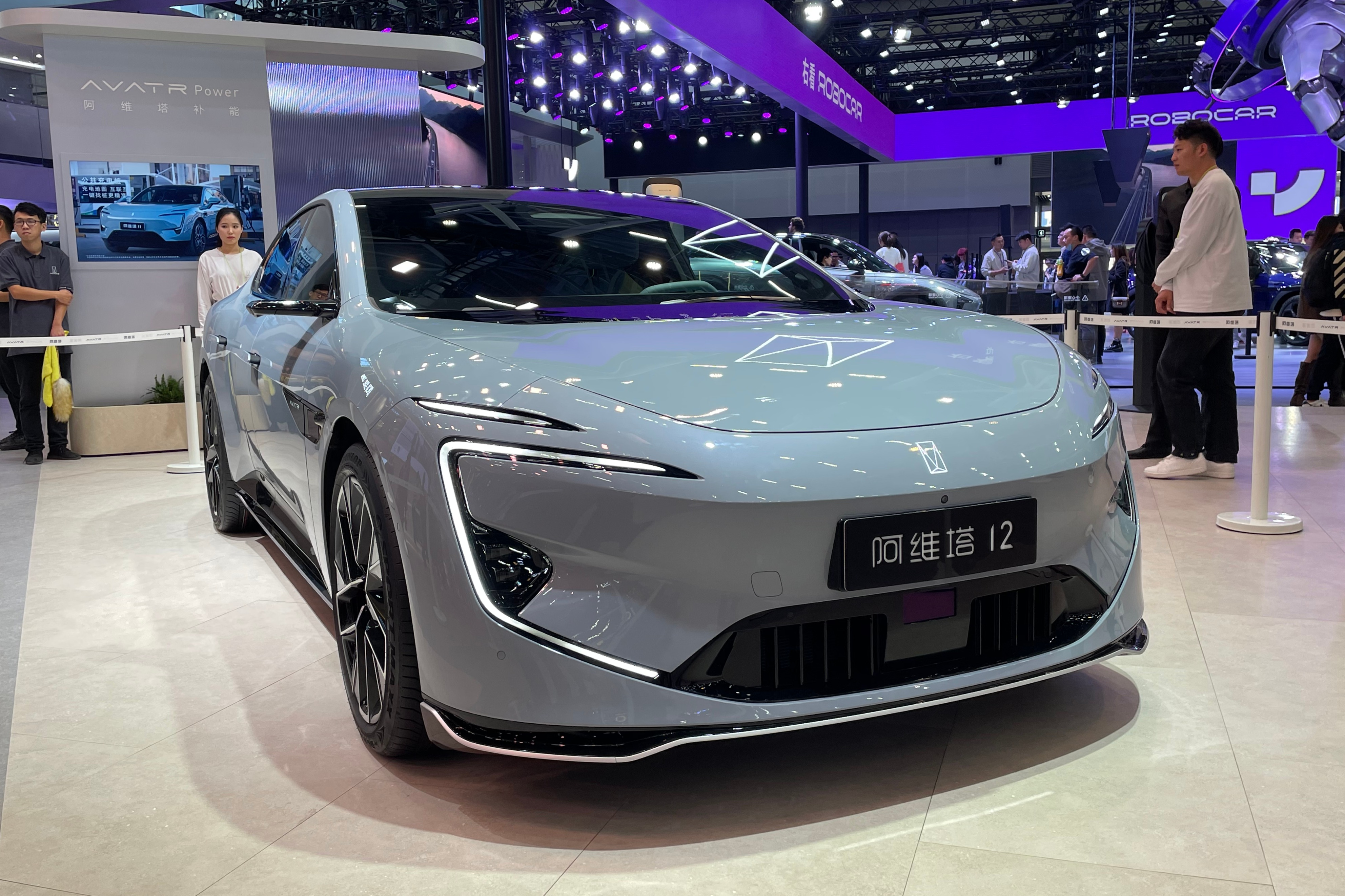 广州车展实拍阿维塔12，哪款车型更值得购买？
