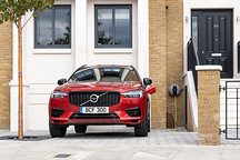 沃尔沃XC60新车型海外售价公布 提供轻混及插混系统