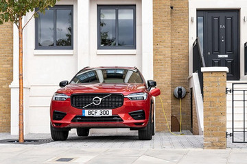 沃尔沃XC60新车型海外售价公布 提供轻混及插混系统