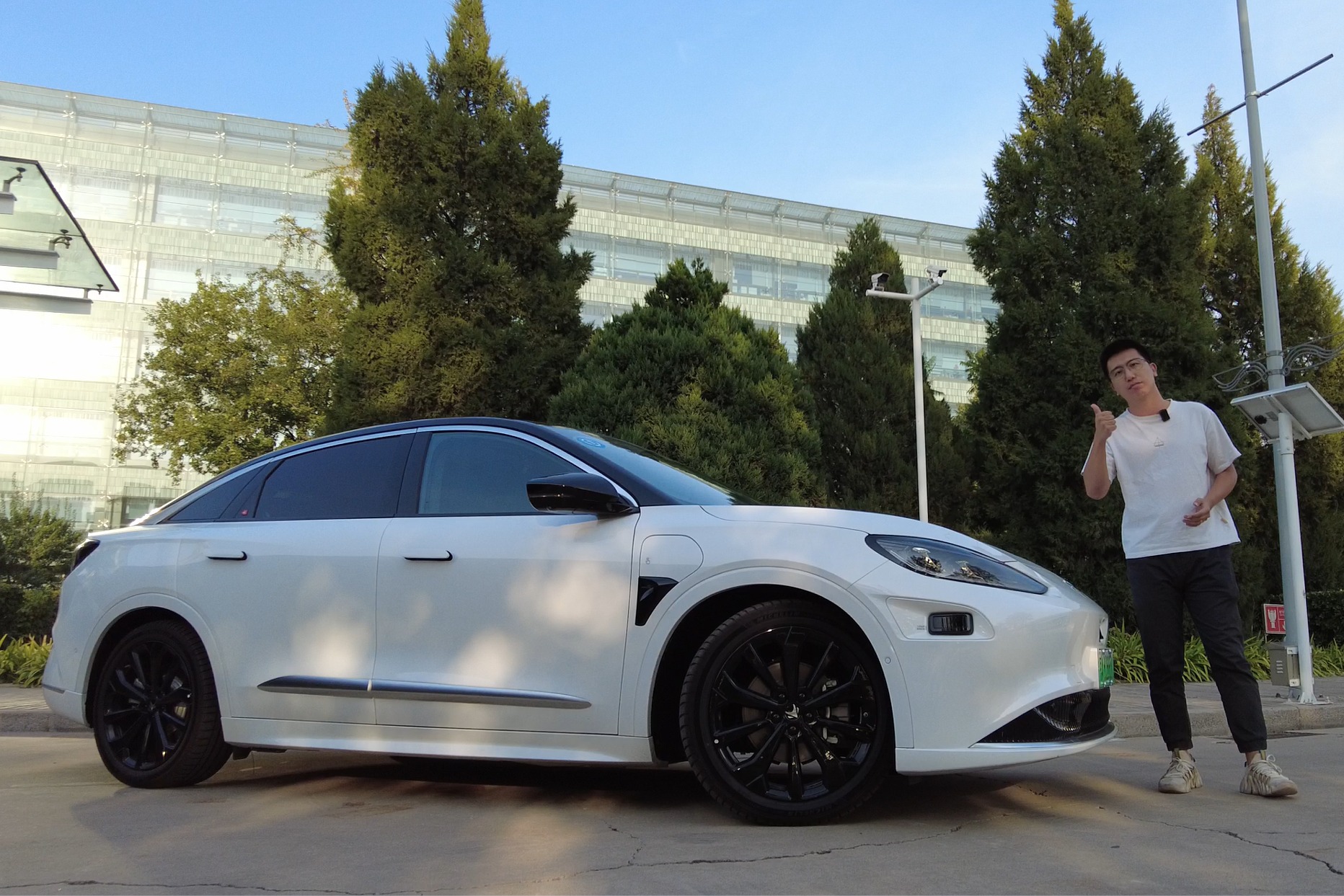 以后我们都不用考驾照了？ 极狐阿尔法S HI版高阶驾驶辅助体验